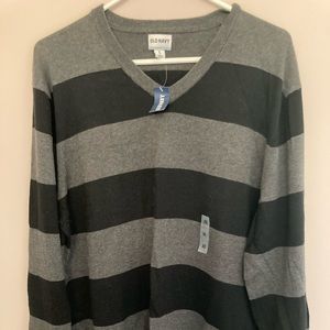 Old Navy sweater brand new